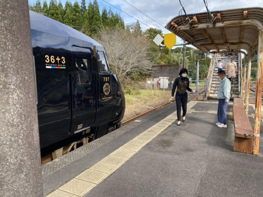 観光列車36+3大隅大川原駅