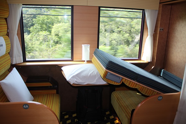 WEST EXPRESS銀河号1号車車内