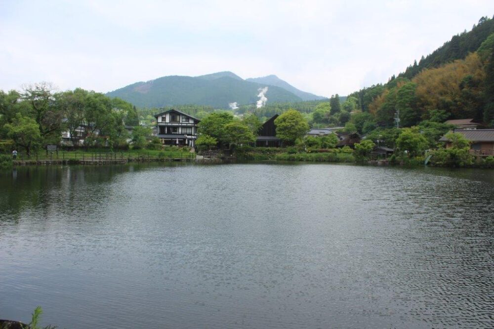 金鱗湖