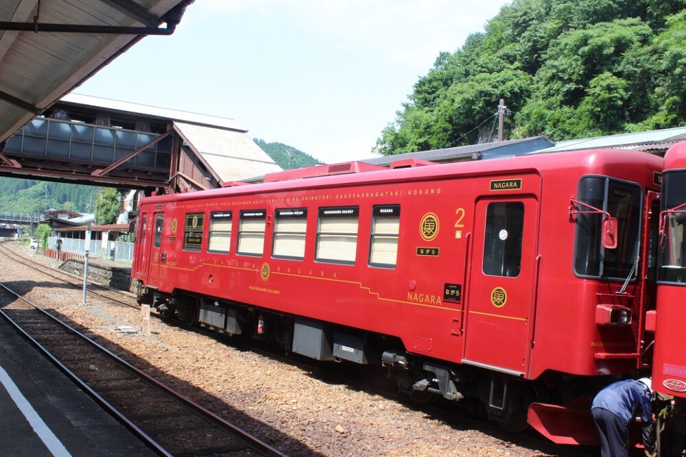 ながら鮎号