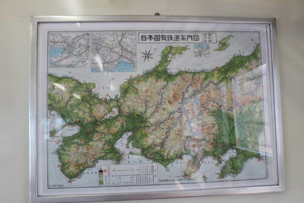 観光急行車内