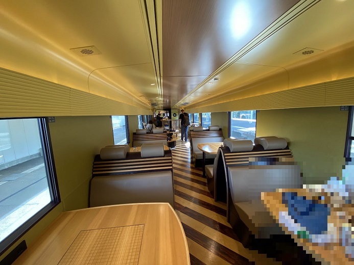 WEST EXPRESS銀河号4号車車内