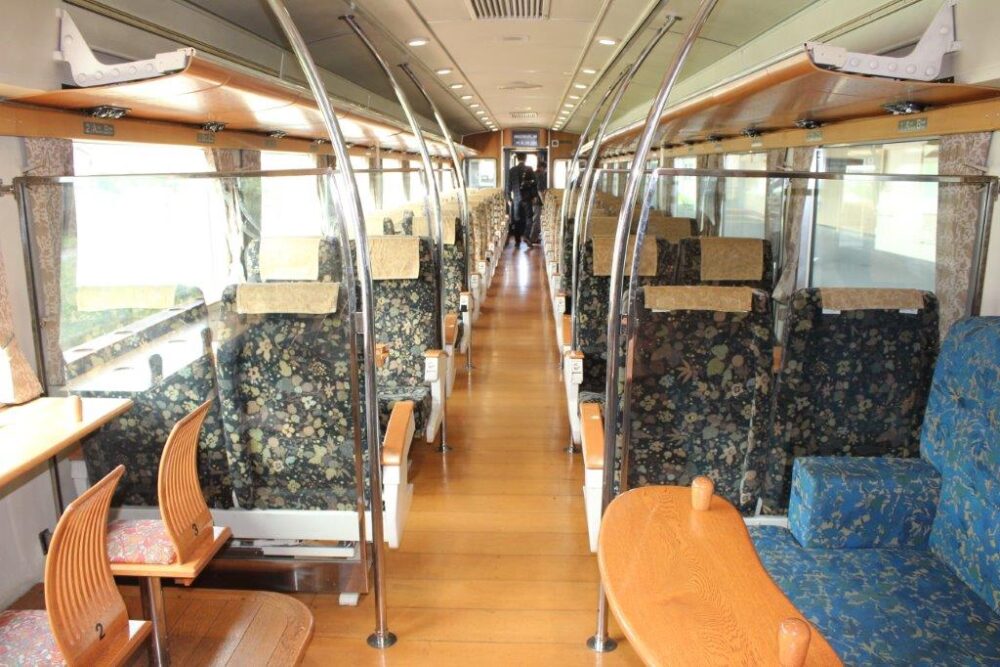 A列車で行こう号車内