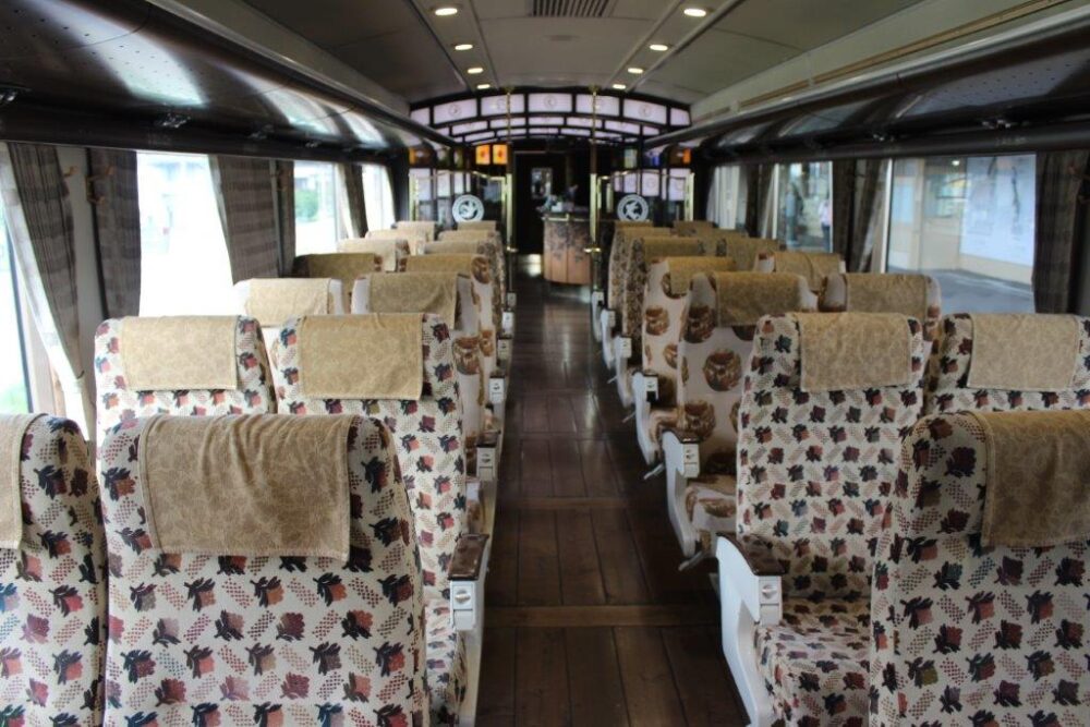 A列車で行こう号車内