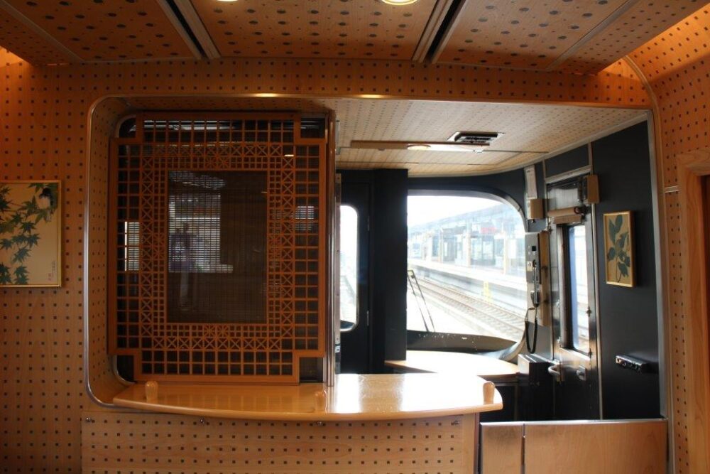 丹後の海車内
