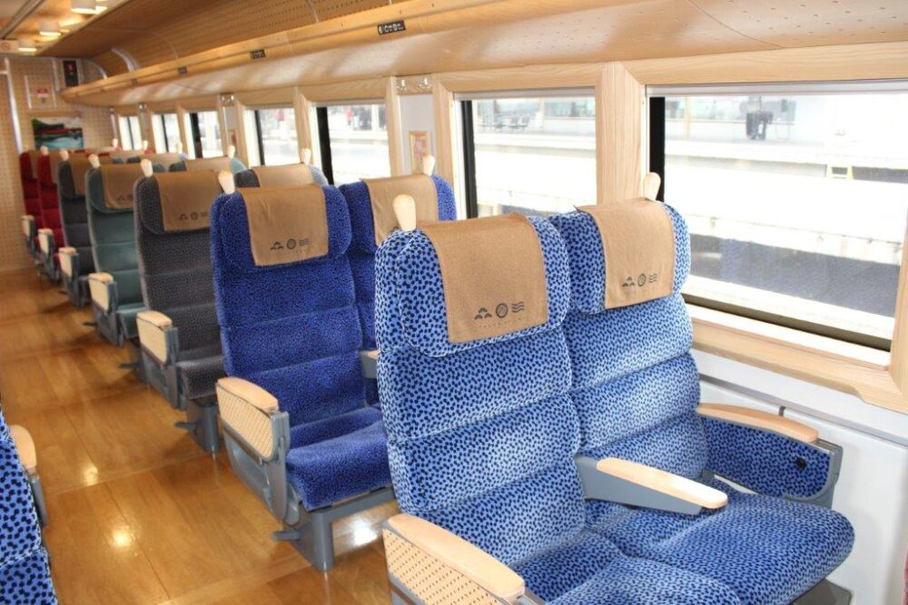丹後の海車内