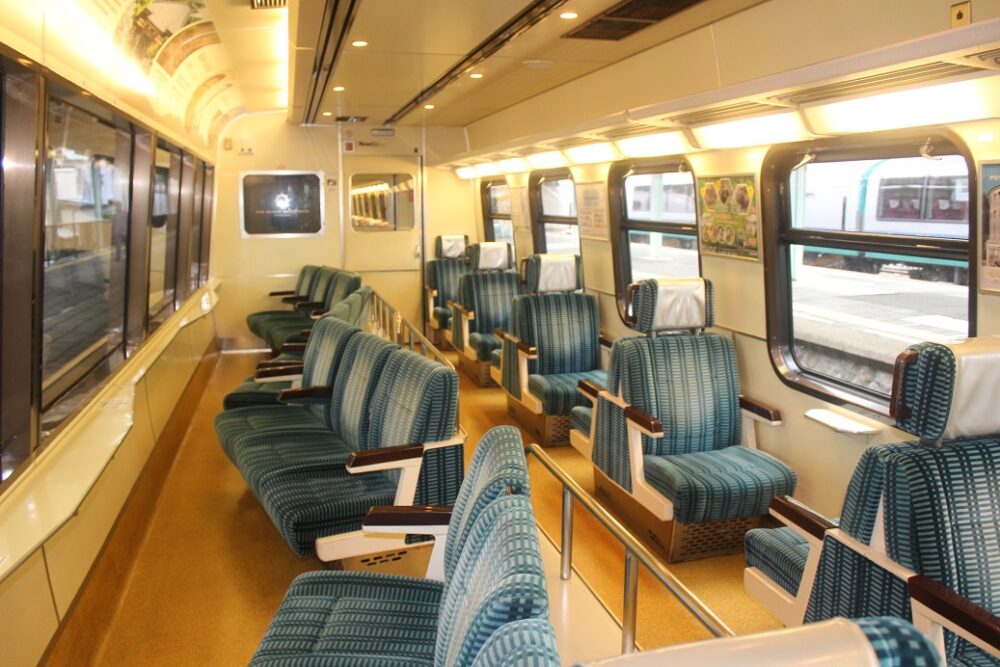 リゾート21黒船電車車内