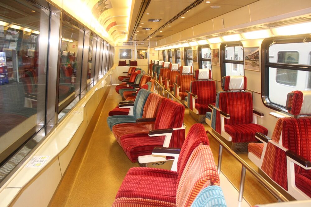 リゾート21黒船電車車内