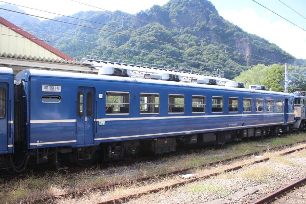 SLぐんま12系客車