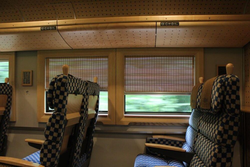 丹後の海車内