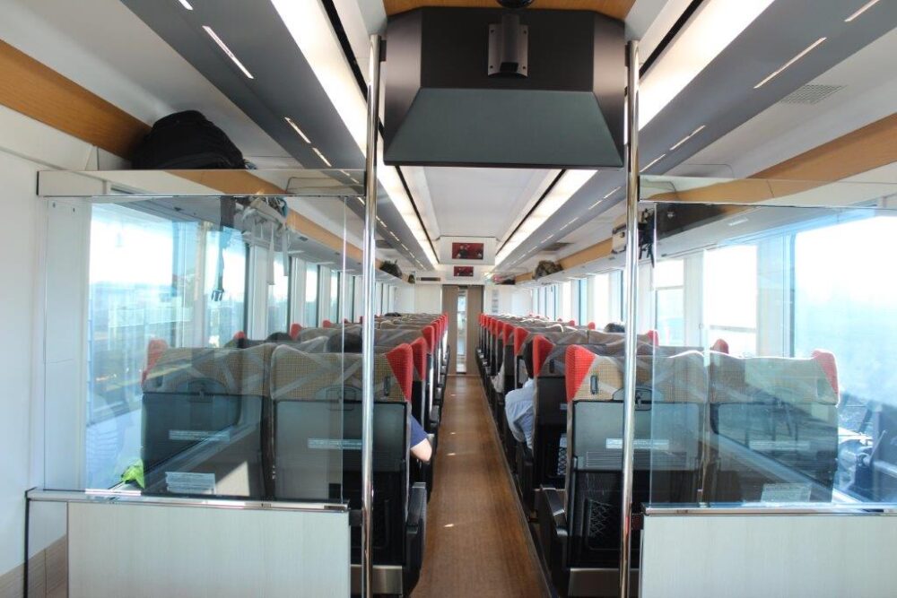 リゾートしらかみ号青池編成車内