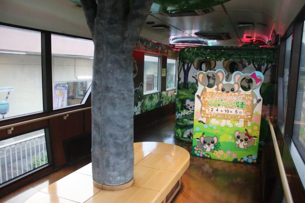 SLばんえつ物語車内