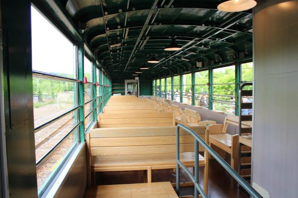くしろ湿原ノロッコ号車内