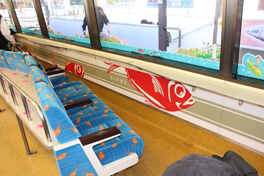 リゾート21キンメ電車車内