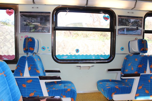 リゾート21キンメ電車車内