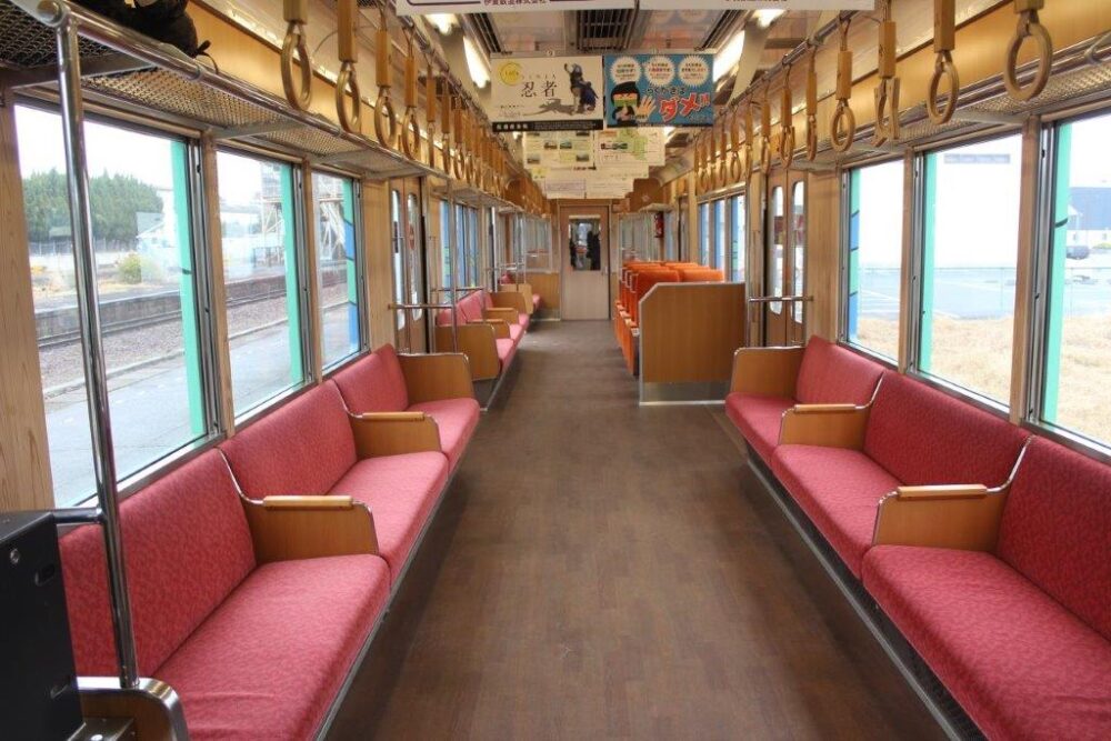 忍者電車車内