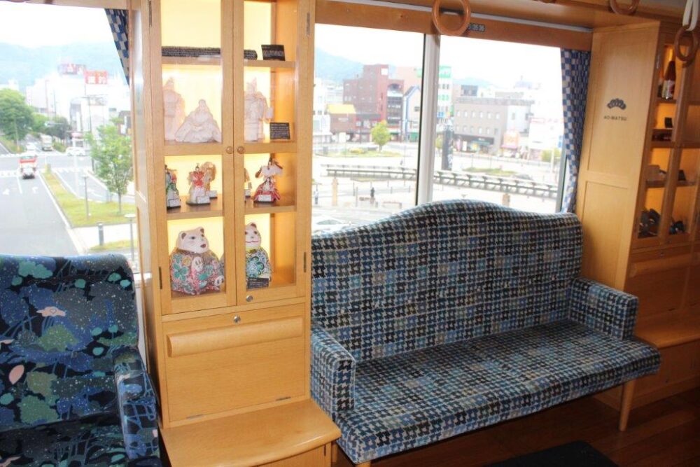 あおまつ号車内
