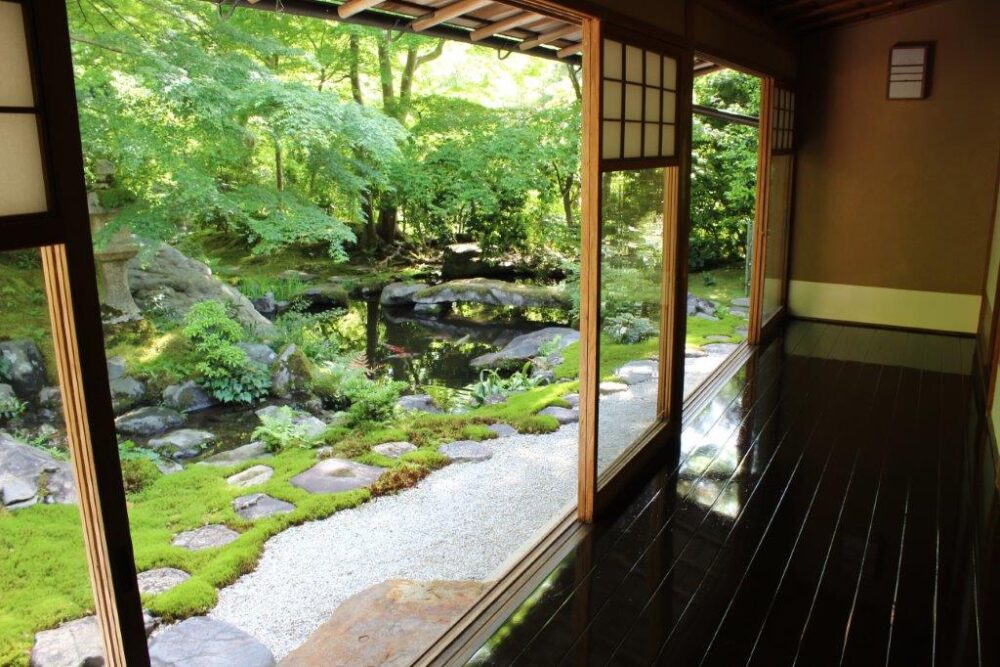 瑠璃光院