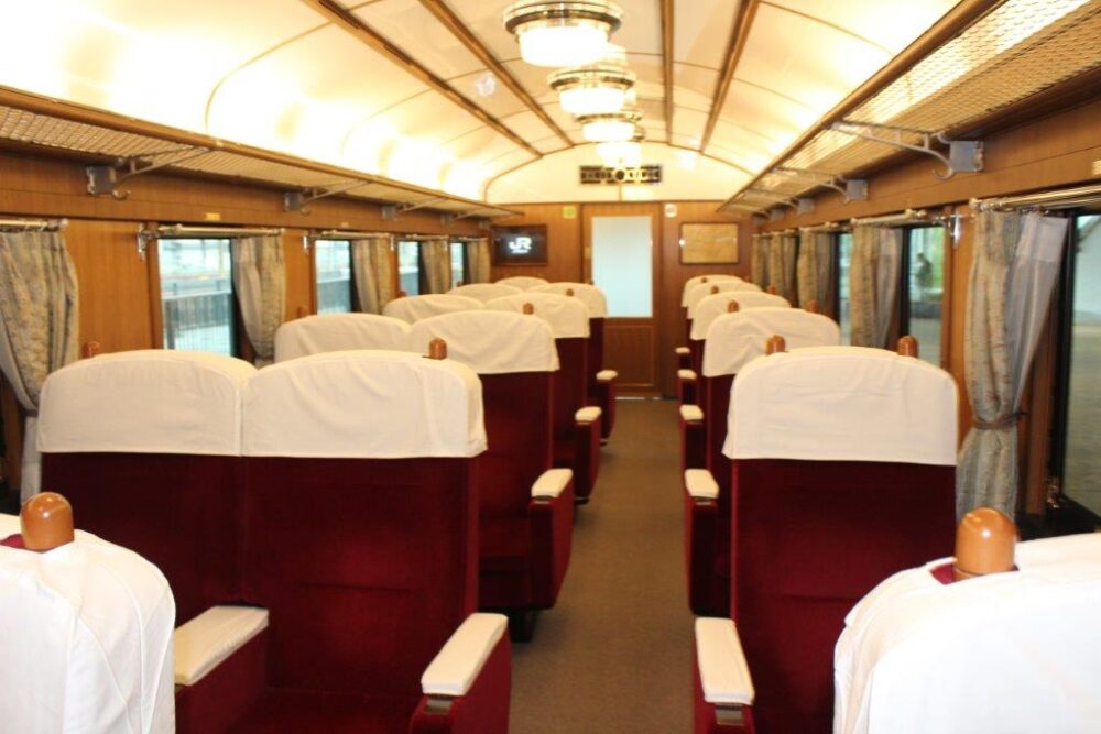 SLやまぐち車内
