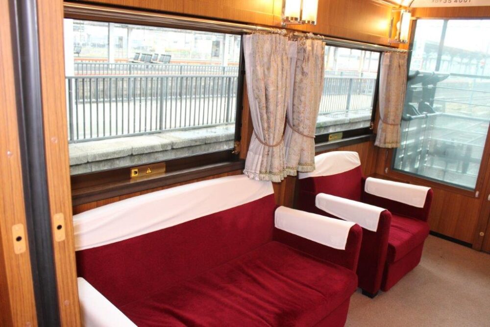 SLやまぐち車内