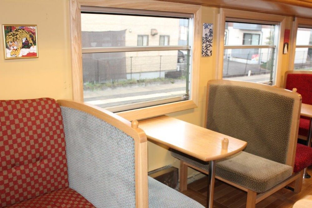 観光列車若桜号車内