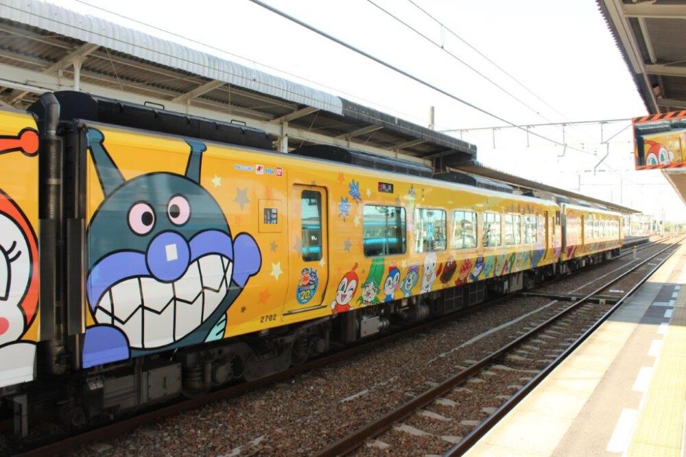 土讃線アンパンマン列車