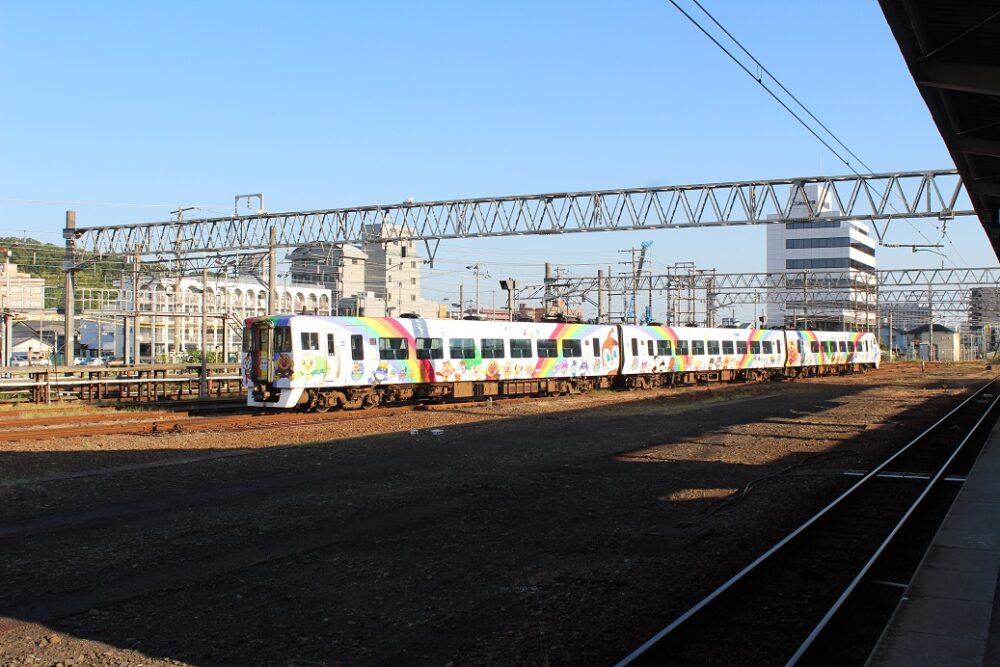 8000系アンパンマン列車
