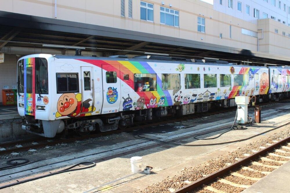 2000系アンパンマン列車