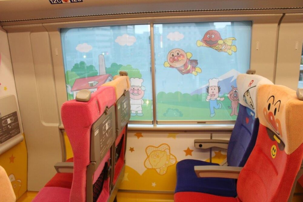 土讃線アンパンマン列車車内