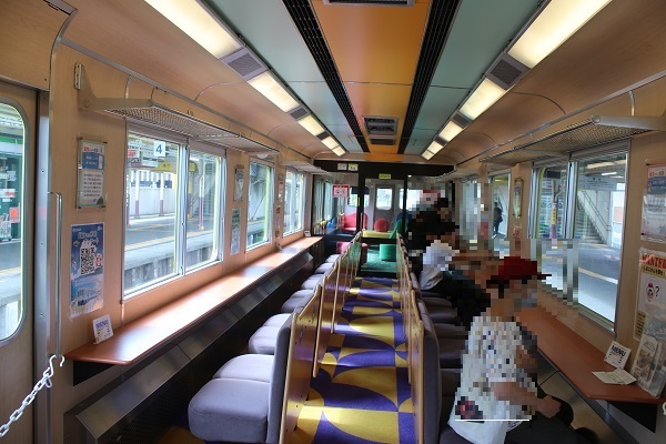 つどい号車内