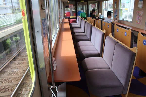 つどい号車内