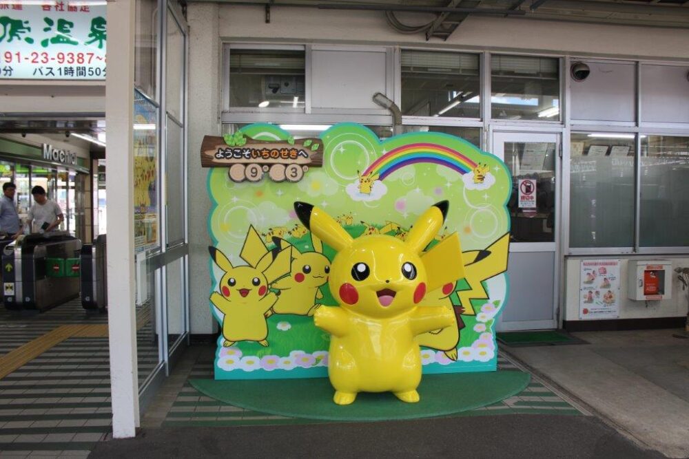 POKÉMON with YOU トレイン駅のオブジェ