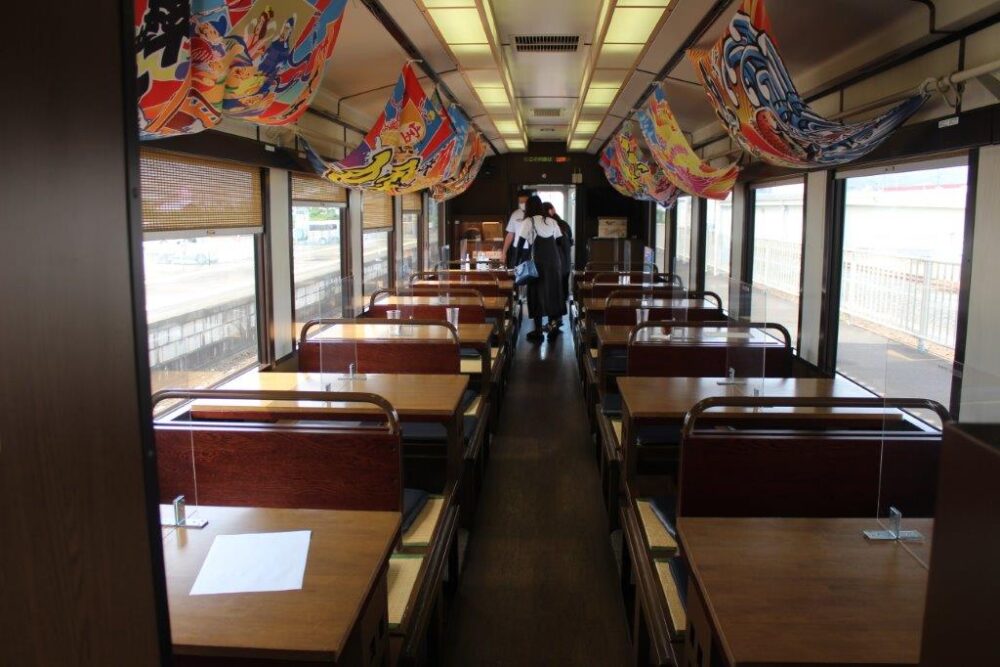 さんりくはまかぜ車内