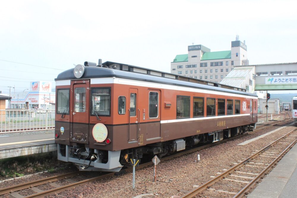 さんりくはまかぜ