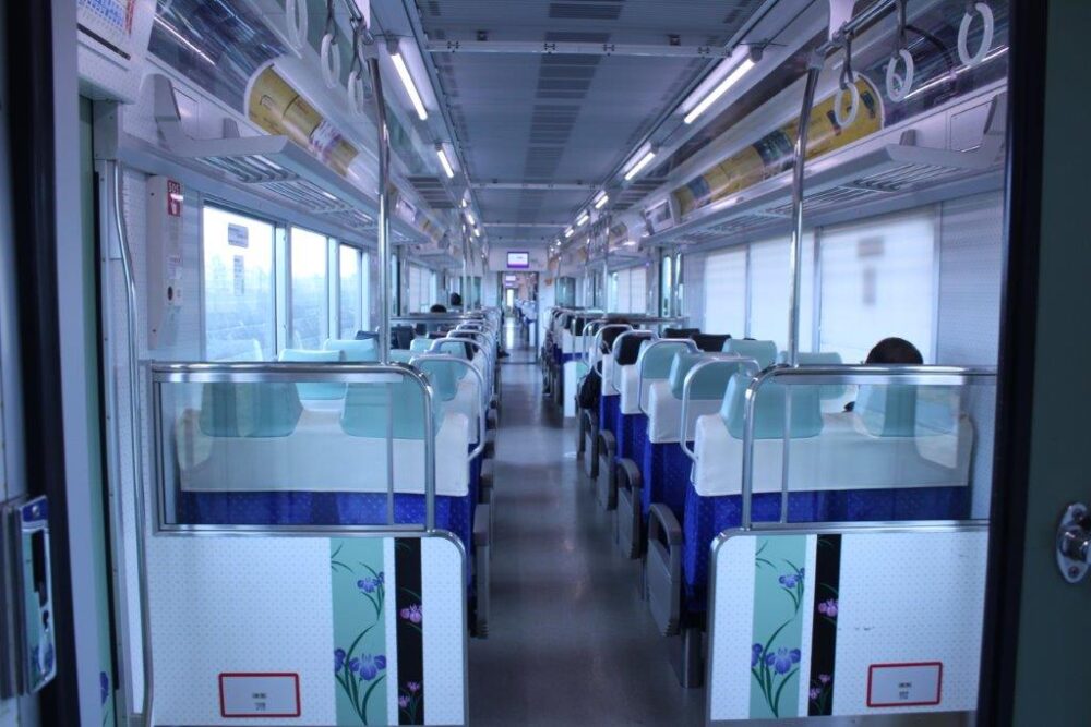 水都-すいとー車内