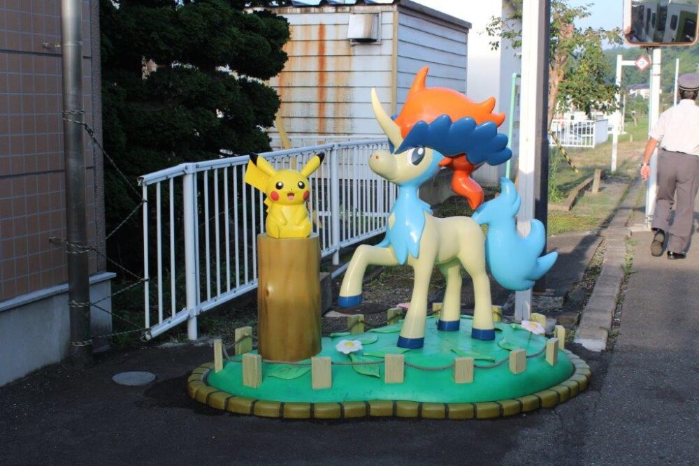 POKÉMON with YOU トレイン駅のオブジェ