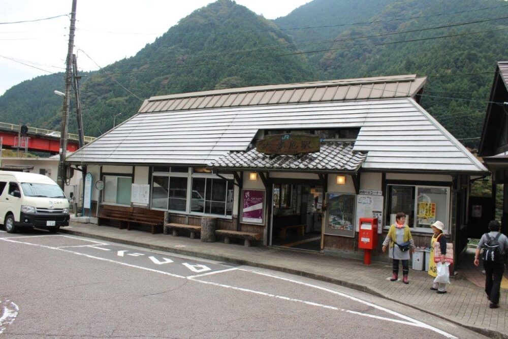 四国まんなか千年ものがたり乗車記