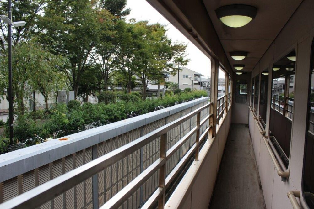 しんたろう号・やたろう号車内