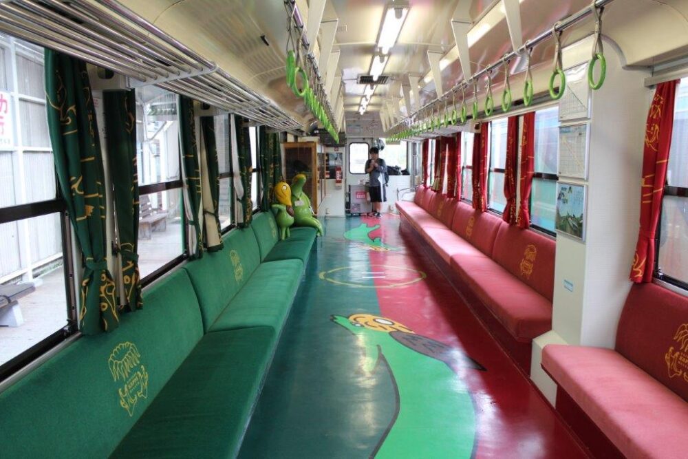 海洋堂ホビートレインかっぱうようよ号車内