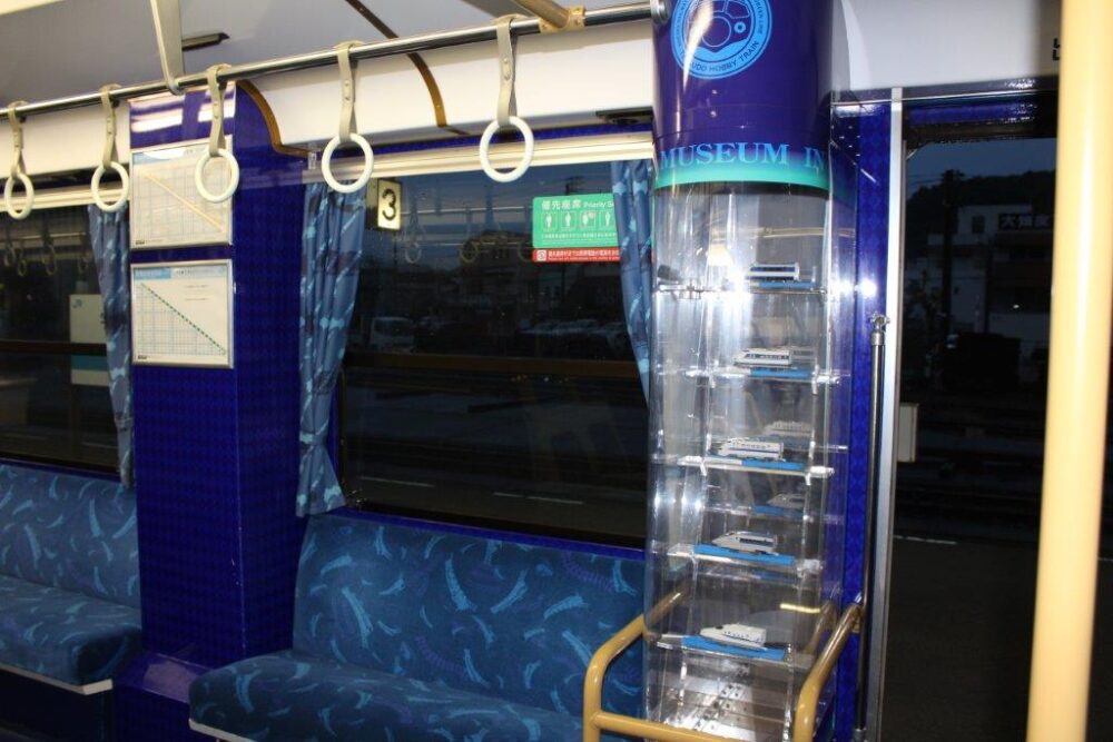 鉄道ホビートレイン車内