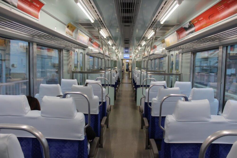 旅人ーたびとー車内