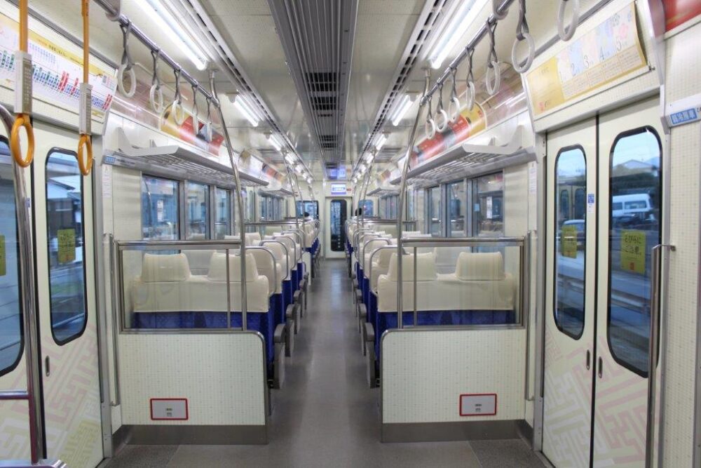 旅人ーたびとー車内