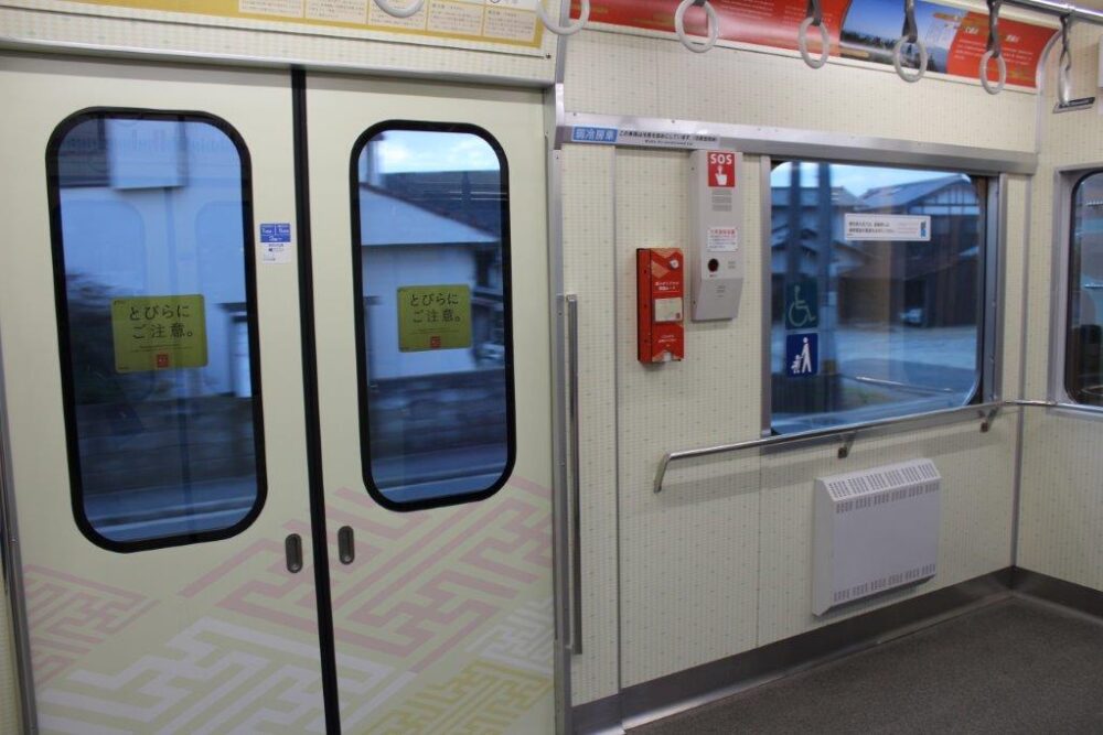旅人ーたびとー車内