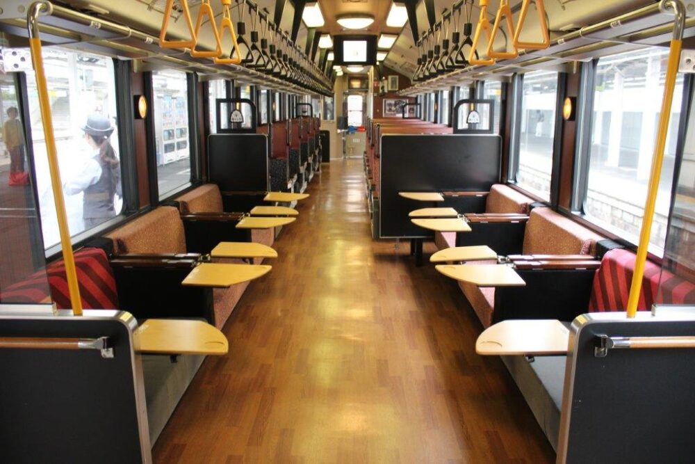 おいこっと号車内