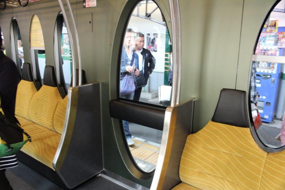 ひえい車内