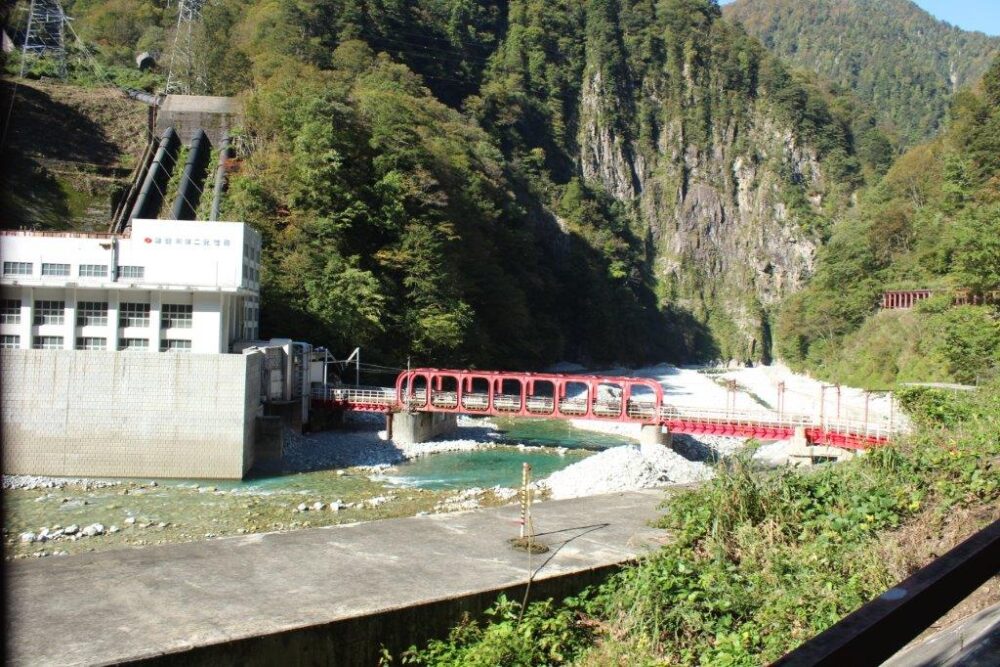 黒部渓谷トロッコ電車乗車記