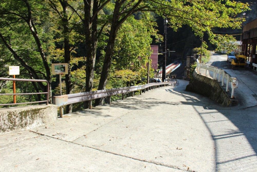 黒部渓谷トロッコ電車乗車記