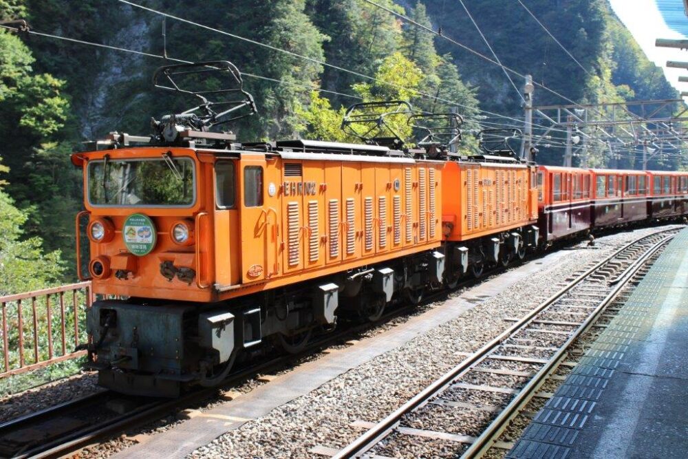 黒部渓谷トロッコ電車乗車記