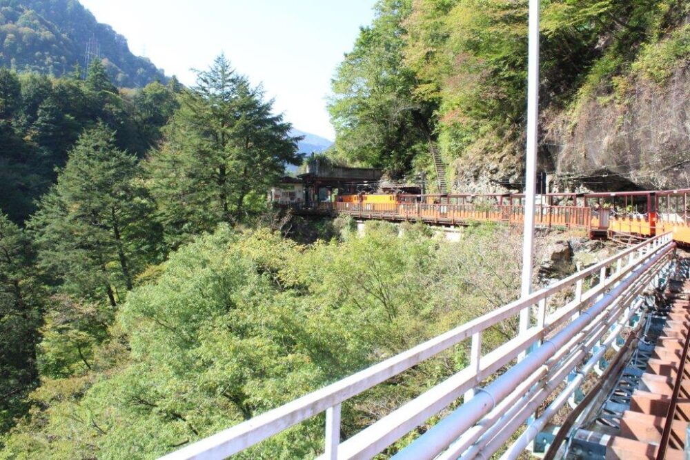 黒部渓谷トロッコ電車乗車記