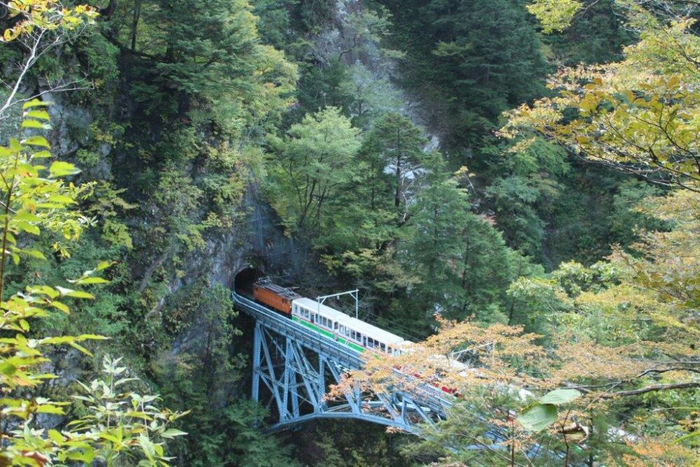 黒部渓谷トロッコ電車乗車記